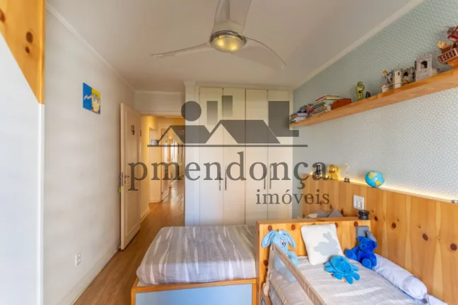 Imagem Apartamento reformado em Perdizes com 137m², 3 quartos (1 suíte) e 2 vagas