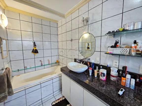 Imagem # Casa dos Seus Sonhos à Venda no Bairro Montese ### Descrição do Imóvel Apresentamos uma casa e...