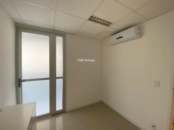 Imagem Sala Comercial para Locação em Cerqueira César, São Paulo-SP: 1 sala, 1 banheiro, 1 vaga de garagem, 40m² de área.