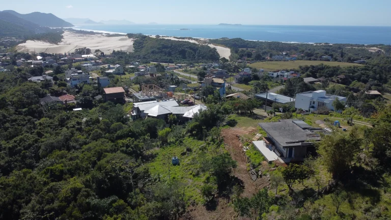 Imagem Terreno à venda na Areias do Macacu - Garopaba/SC