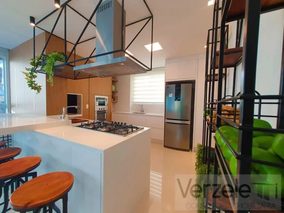 Imagem Apartamento 3 dormitórios para Venda em Balneário Camboriú / SC no bairro Centro