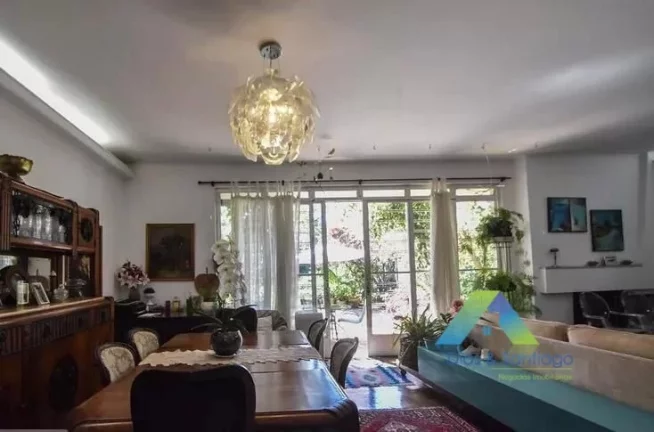 Imagem BROOKLIN Sobrado 370M², 5 dormitórios, 3 vagas, lindo Jardim com ótima localização e valor !!!