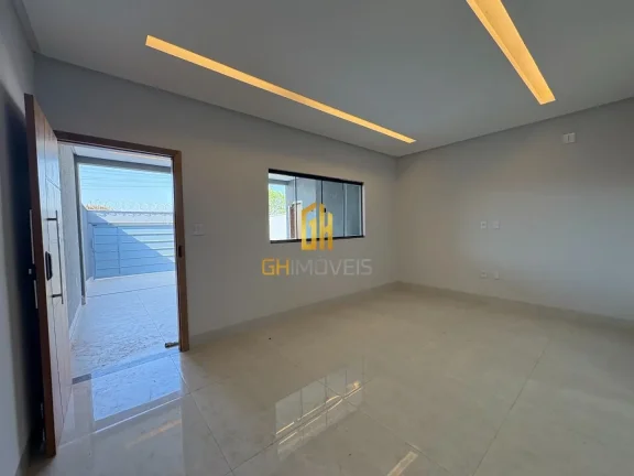 Imagem Casa com 3 quartos no Bairro Cardoso, em terreno com 208m² com 132m² de área construída possui:-...
