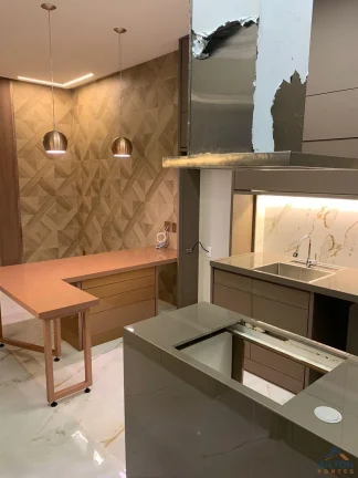 Imagem Casa Duplex Alto Padrão com 3 Suítes à Venda na Praia do Morro - Guarapari/ES