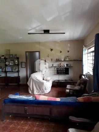 Imagem Chácara à venda, com 144.000m² com Plantas frutíferas, espaço gramado, 3 lagos com nascentes, Casa com 4 Dorm, lareira e muito mais - Embu-Guaçu, SP