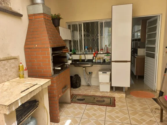 Imagem Venda de Casa em Condomínio de Luxo em Jardim Santa Marta, Sorocaba-SP: 2 Quartos, 1 Suíte, 2 Salas, 2 Vagas, 75,30m²!
