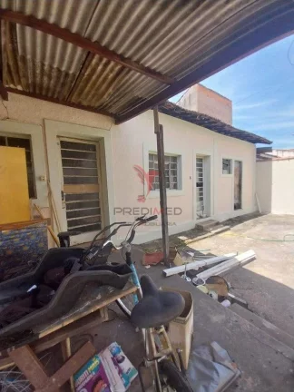 Imagem ...lt;br...gt;Casa ...agrave; venda no bairro Santa Rita em Guaratinguet...aacute;. S...atilde;o 3 q...