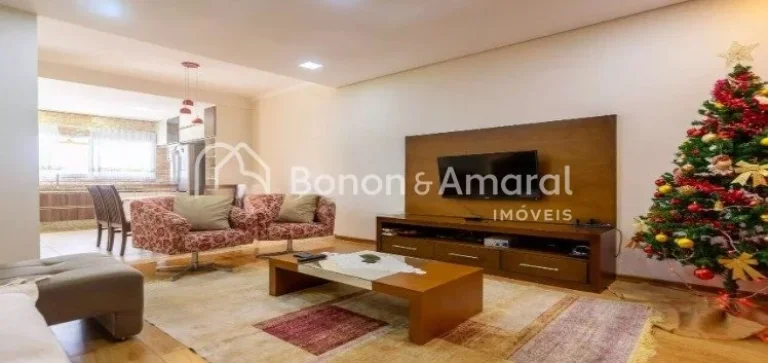 Imagem Esta charmosa casa está disponível para venda em um condomínio tranquilo na cidade de Valinhos. E...