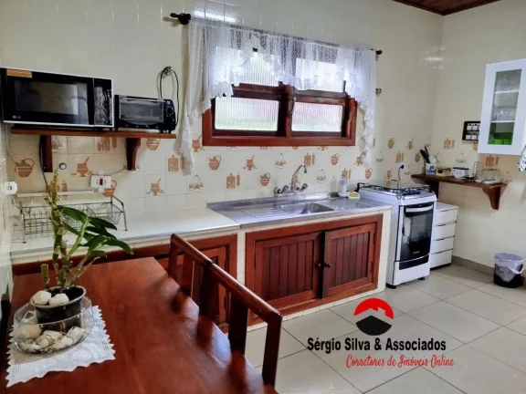 Imagem Casa a Venda no Bairro do Jardim Márcia em Campos do Jordão -SP.