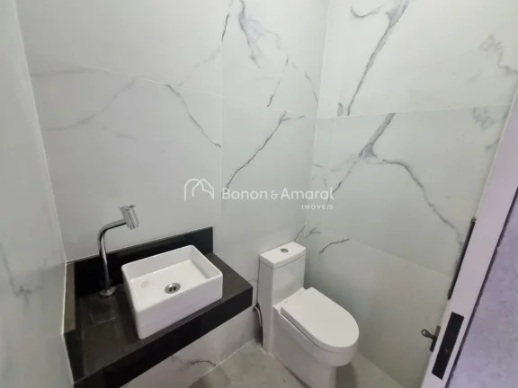 Imagem Essa linda casa com 134 metros quadrados de construção, oferece um ambiente espaçoso e acolhedor....