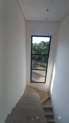 Imagem Linda casa moderna, nova, 5 suítes(2 no térreo), piscina com hidro