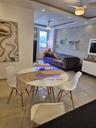 Imagem Apartamento com Varanda, 2 quartos, 1 suíte, 3 banheiros, cozinha americana, 1 vaga, à venda, 83 M², por R$ 525.000 – Vila Isabel - Rio de Janeiro - RJ.