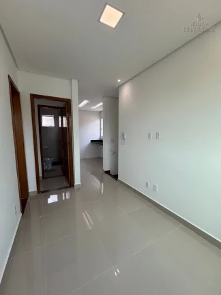 Imagem Elegância e Praticidade Casa de condom. com 2 dmt e suíte a 640 metros do mar
