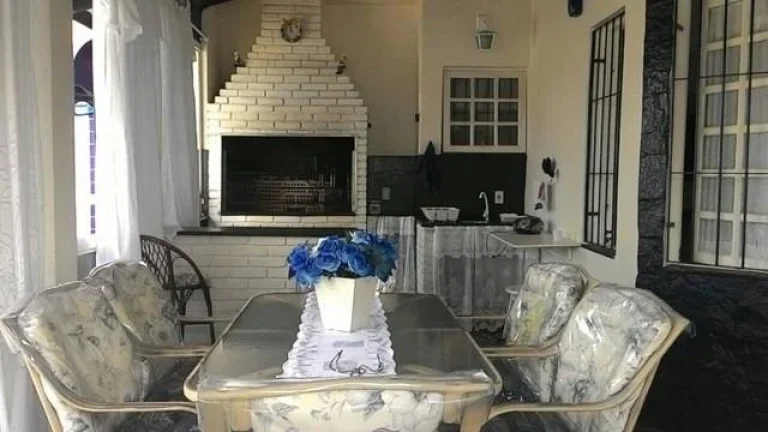 Imagem Casa para Venda em Itanhaém, Tupi, 3 dormitórios, 1 suíte, 2 banheiros, 2 vagas