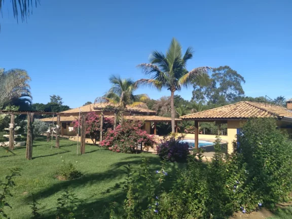 Imagem Chácara para Venda em Espírito Santo do Pinhal, Área Rural de Espírito Santo do Pinhal, 3 dormitórios, 1 suíte, 2 banheiros, 9 vagas