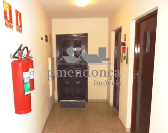Imagem Apartamento com 92 M² amplo, claro, com grandes janelas, andar intermediário, dois elevadores, doi...