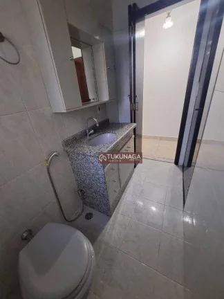 Imagem Sobrado com 3 dormitórios para alugar, 165 m² por R$ 5.385,00/mês - Vila Galvão - Guarulhos/SP
