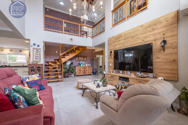 Imagem Casa 4 dormitórios!
