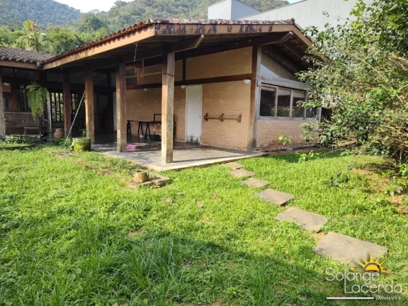Imagem Casa Térrea com Edícula - Escritura Definitiva - Ampla Varanda em L