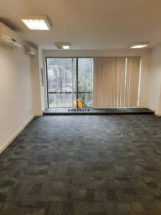 Imagem Laranjeiras - Rua Ipiranga - Alugou ou vendo prédio comercial em localização privilegiada.