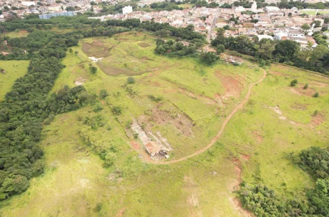 Imagem Vende uma area Residencial/comercial de 96.800 mil mts no Municipio de Tatui