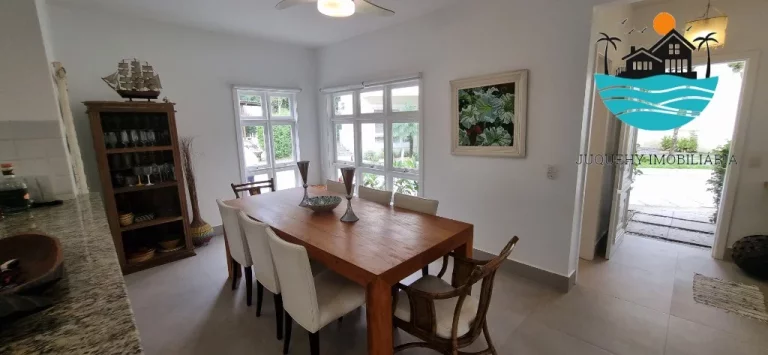 Imagem Aluguel Juquehy Condomínio - Casa em Juquehy com 4 dormitórios, 2 suítes, 150m da praia - Acomodação máx. 8-10 pessoas | Juquehy Imobiliária.