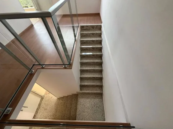 Imagem Casa a Venda Com Conforto e Tranquilidade em Campolide – Vista Privilegiada!