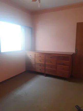 Imagem EXCELENTE LOCALIZAÇÃO. SOBRADO NO CENTRO DE FRANCA. RICO EM ARMÁRIOS .GARAGEM 4 CARROS.