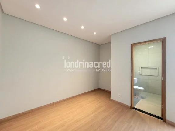 Imagem Excelente casa no Condomínio Heimtal Park com 3 dormitórios (1 suíte), sala e cozinha integradas, 2 banheiros e 1 vaga em terreno de 150m².