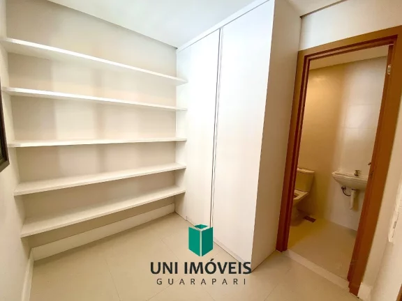 Imagem Apartamento decorado beira mar alto padrão 4 suítes com 3 vagas de garagem a venda na Praia do Morro - Guarapari/ES