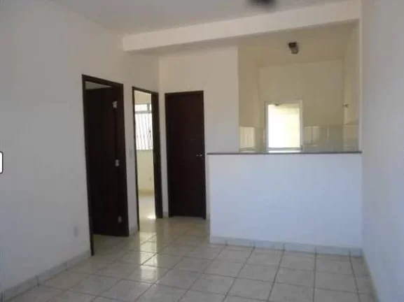 CASA À VENDA NO BAIRRO SATÉLITE!