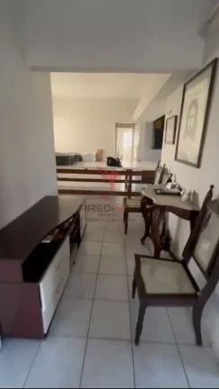 Imagem Vende-se casa com 4 Quartos,2 Suites, 2 Varandas , bela vista no centro da cidade