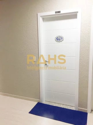 Imagem Apartamento Semi Mobiliado em Ótima Localização, Próximo ao Mar de Florianópolis Apartamento co...