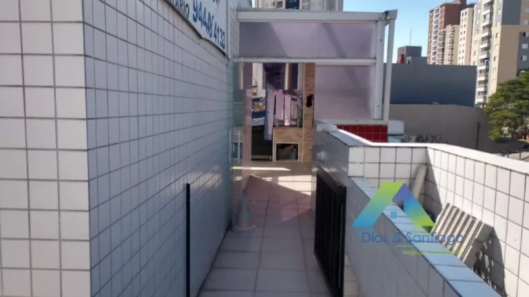 Imagem Linda cobertura tríplex com 3 dormitórios, 2 vagas, área gourmet com excelente localização e valor!