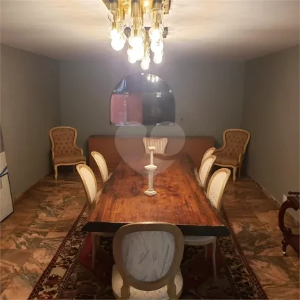 Imagem Casa à venda com 6 quartos, sendo 4 suítes, em Vila Sônia, São Paulo - SP