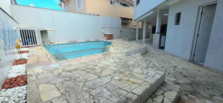 Imagem Casa duplex nascente à venda em Vilas do Atlântico com piscina privativa, gourmet completo e energi