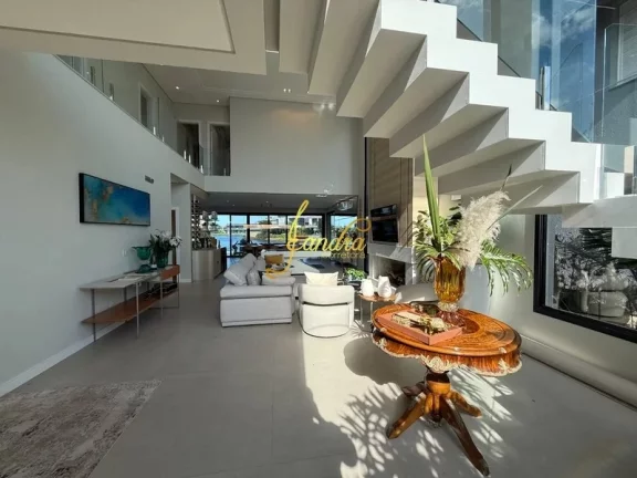 Imagem Sobrado finamente mobiliado e decorado