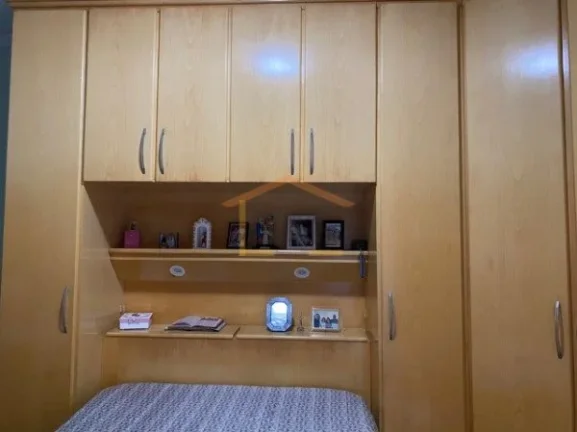 Imagem Casa térrea com 230m² de aréa util, dispõe de 3 dormitórios, sendo 1 suite com hidro, todos com...