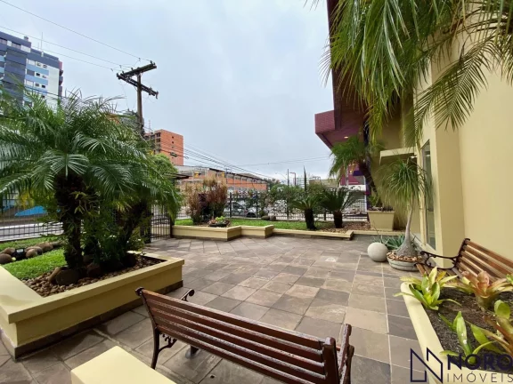 Apartamento 104m² privativo, Frente, 2 dormitórios,Suíte, Living 2 ambientes, Sa