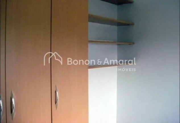 Imagem Casa com vista privilegiada, com 3 quartos, sendo 2 suítes com varanda, banheiros com blindex, sót...