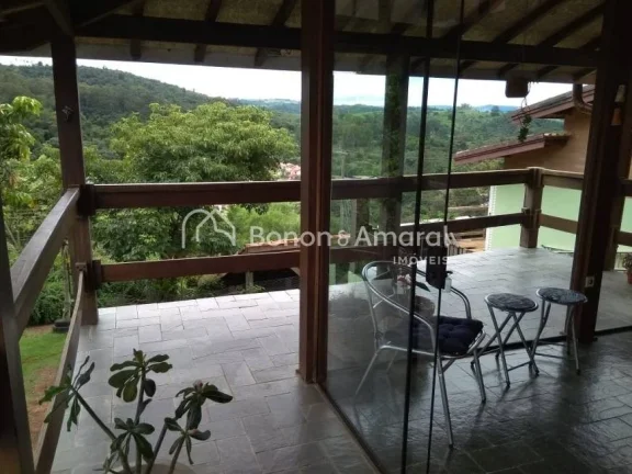 Imagem Linda casa à venda no Colinas do Ermitage. Casa alta cercada de área verde, ótima lozalização.
...