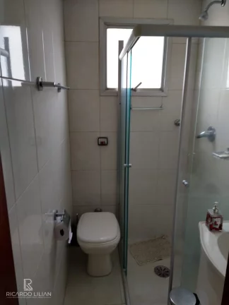 Imagem "Apartamento de 3 dormitórios com sacada, duas vagas de garagem e lazer em ótima localização"