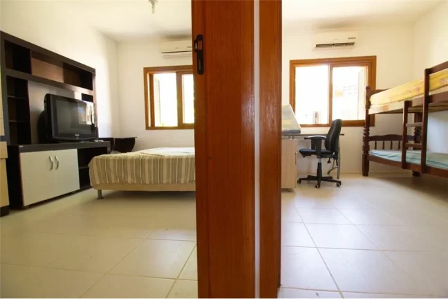 Imagem Casa em Condomínio para venda no bairro Agronomia em Porto Alegre