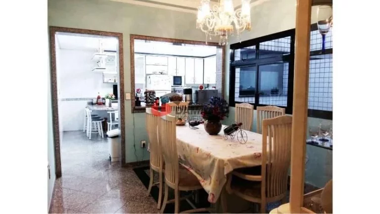 Imagem Sobrado à venda 3 Quartos, 3 Suites, 6 Vagas, 600M², Cerâmica, São Caetano do Sul - SP