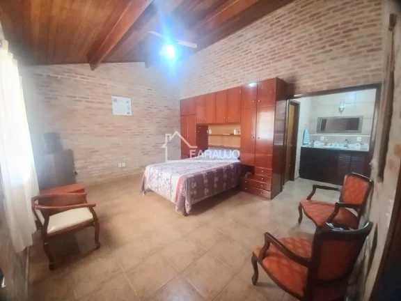 Imagem Chácara à venda em Araçoiaba da Serra com 3285m² 2 suítes, 5 vagas