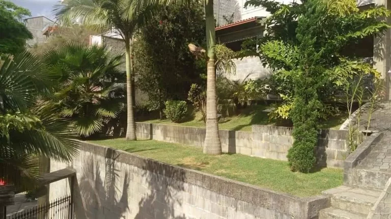 Imagem VENDO ESTA LINDA CASA NO CENTRO DE NOVA FRIBURGO.