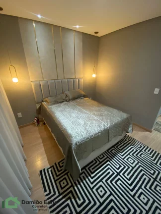 Imagem Casa com 126 AC 150 AT com 3 dorms uma suíte closet, mobilhada, piscina aqu