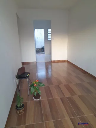 Imagem VENDO CASA 2/4 EM CONDOMÍNIO NO SIM