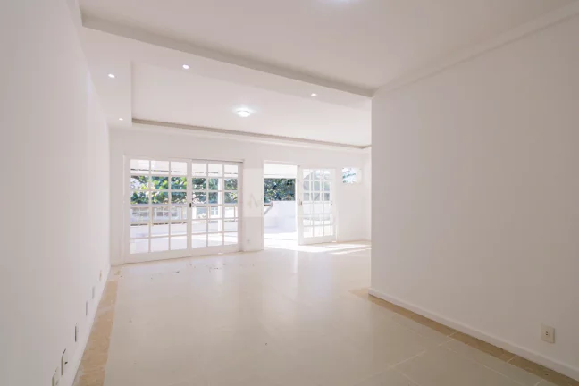 Imagem Condomínio Edifício Santa Cecília - Apartamento Cobertura Duplex em Recreio dos Bandeirantes, Rio de Janeiro/RJ