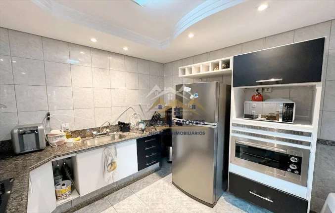 Imagem Sobrado com 5 dormitórios à venda, 295 m² por R$ 430.000,00 - Vila Santa Luzia - Tatuí/SP